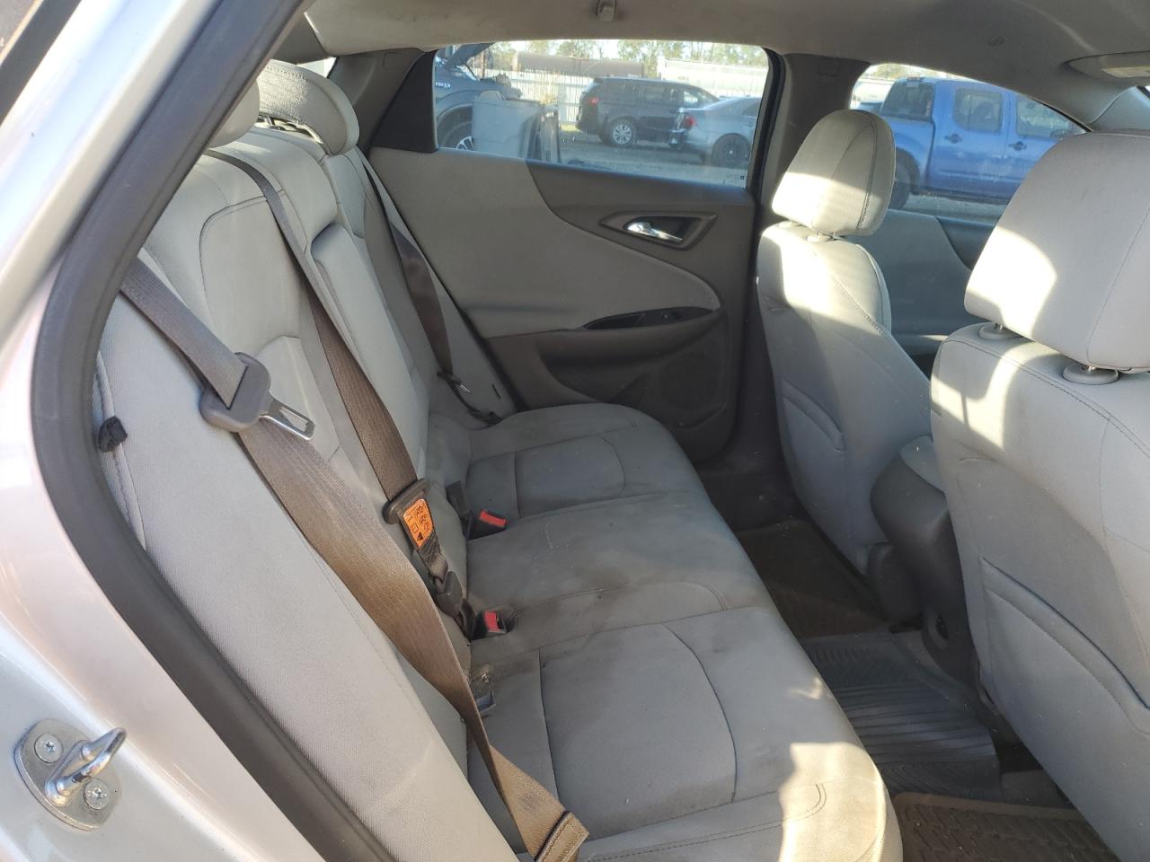 2016 Chevrolet Malibu - Image 10