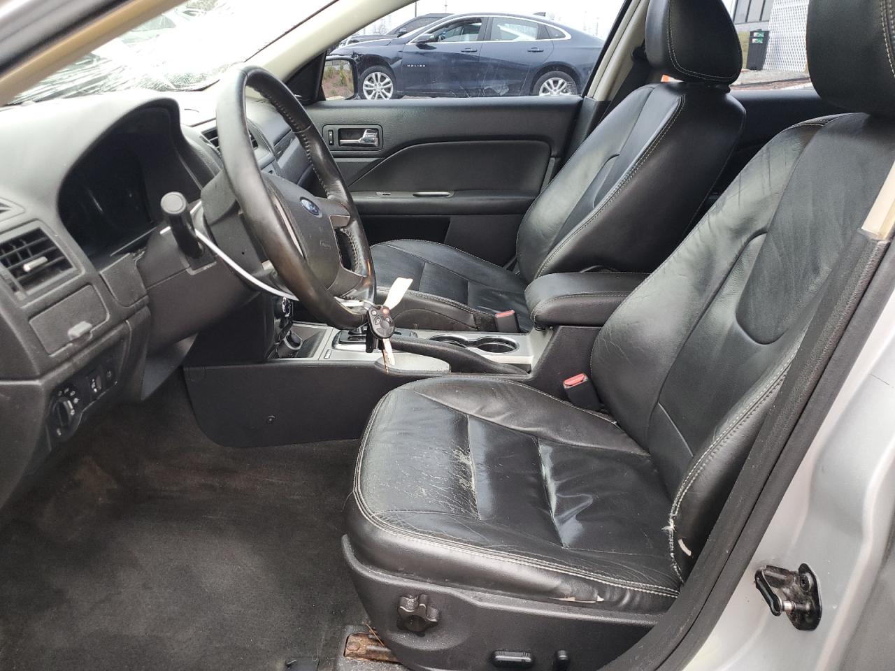 2010 Ford Fusion - Image 7