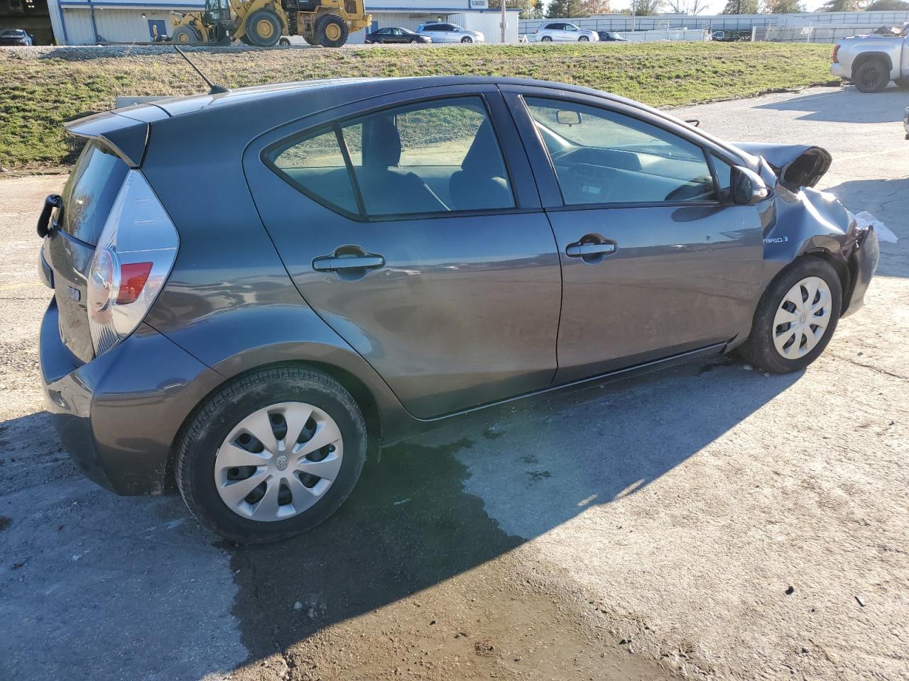 2014 Toyota Prius - Image 3