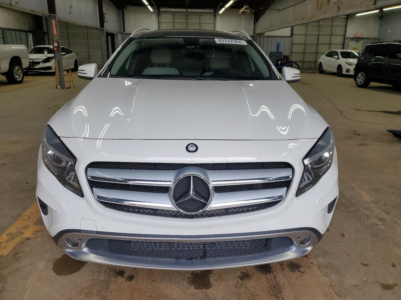 VIN WDCTG4EBXFJ142010 2015 MERCEDES-BENZ GLA-CLASS no.5