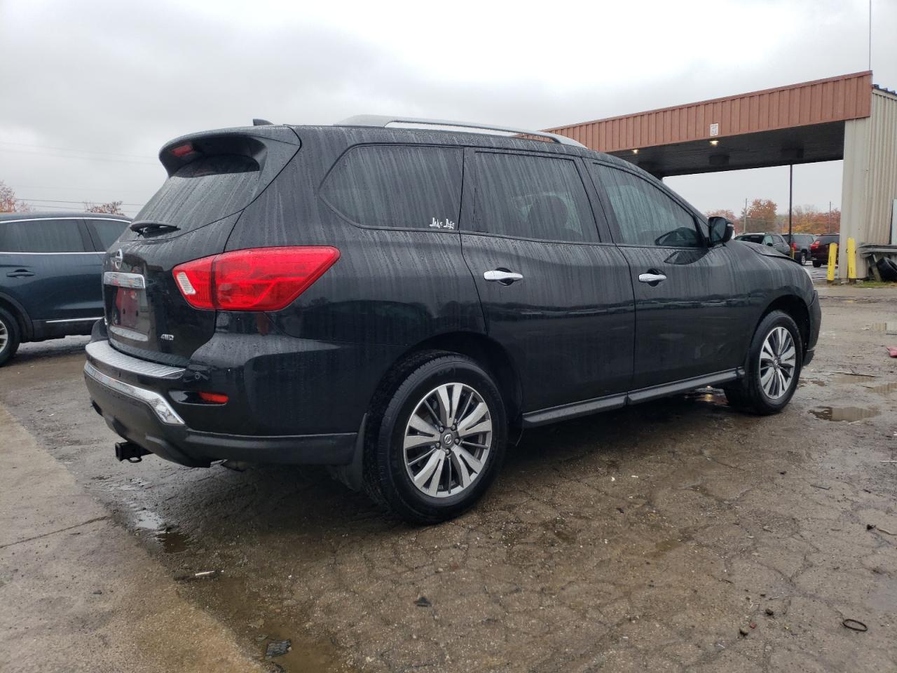 2020 Nissan Pathfinder - Image 3