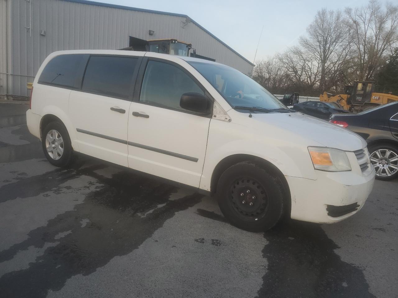 2009 Dodge Caravan - Image 4