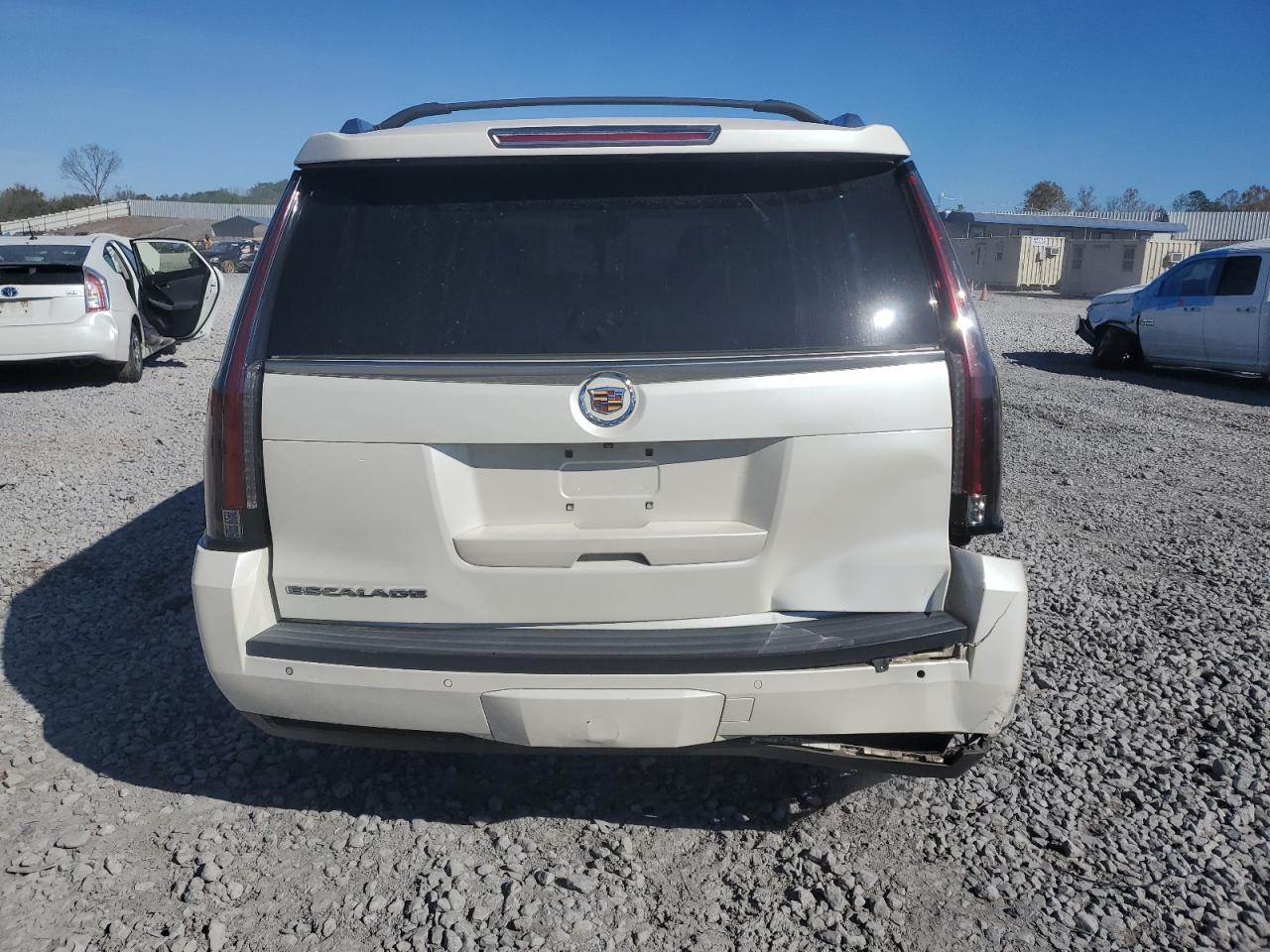 2015 Cadillac Escalade Luxury VIN: 1GYS4BKJ9FR217379 Lot: 82137474