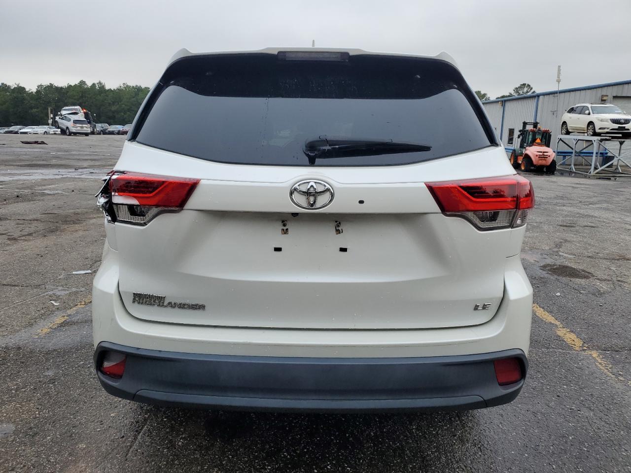 2019 Toyota Highlander Le VIN: 5TDZZRFH0KS328307 Lot: 79360724