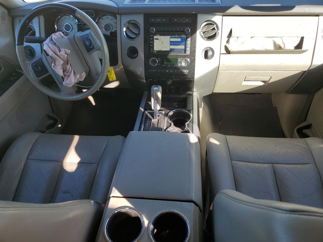 2014 Ford Expedition - Image 8