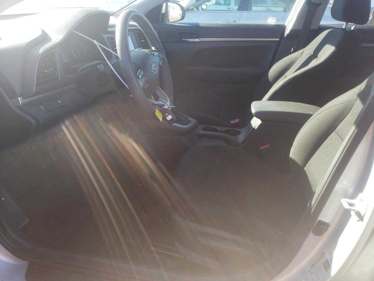 2019 Hyundai Elantra - Image 7