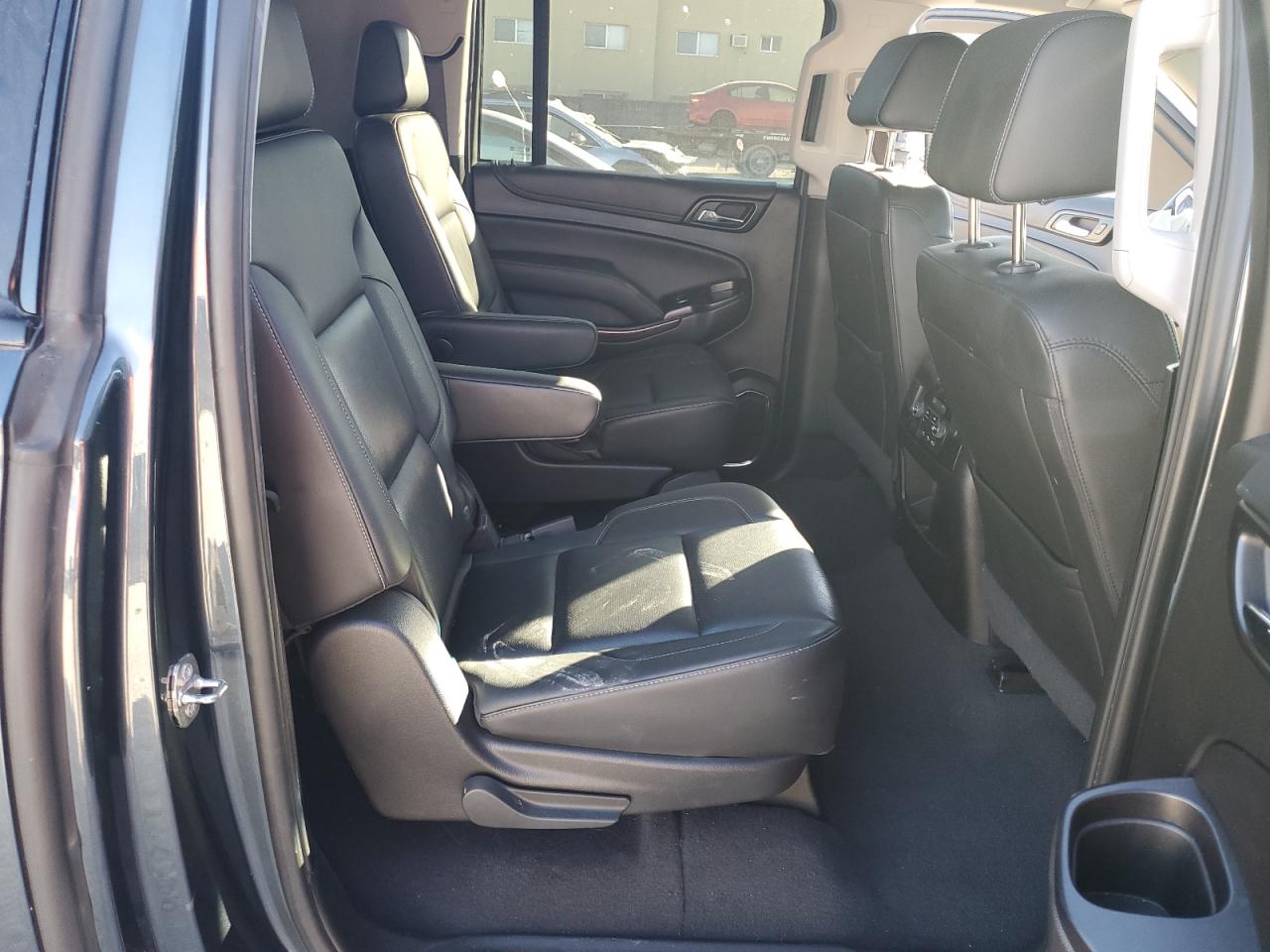 2019 GMC Yukon - Image 11