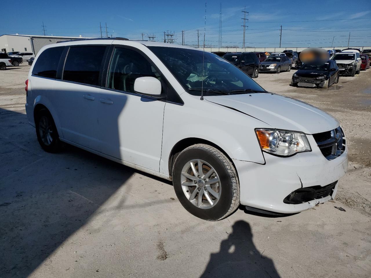 VIN 2C4RDGCG3LR201561 2020 DODGE CARAVAN no.4