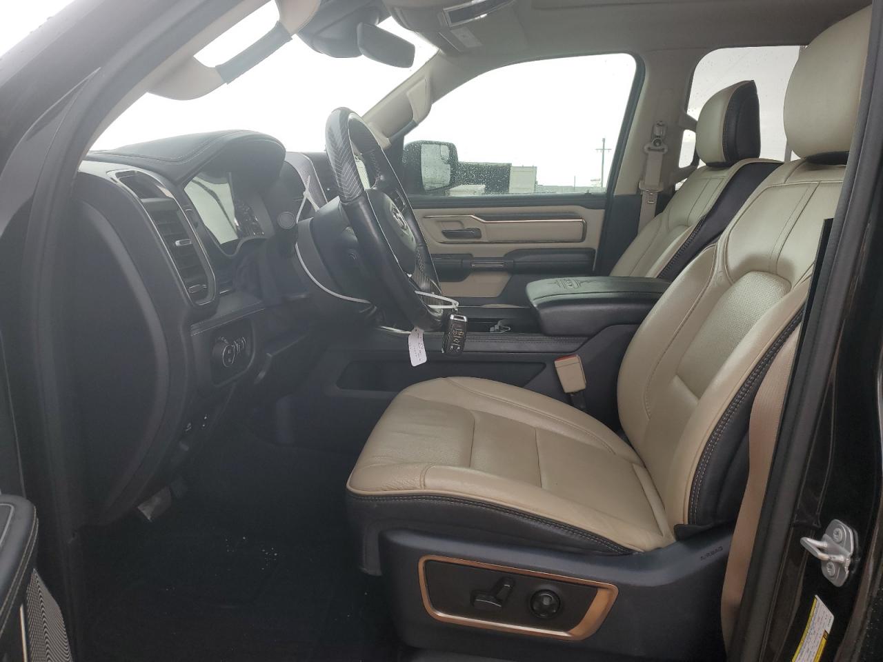 2020 RAM 1500 - Image 7