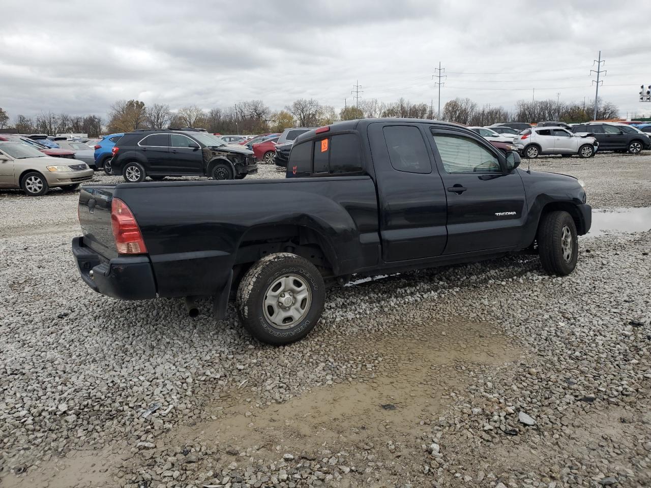 2015 Toyota Tacoma - Image 3