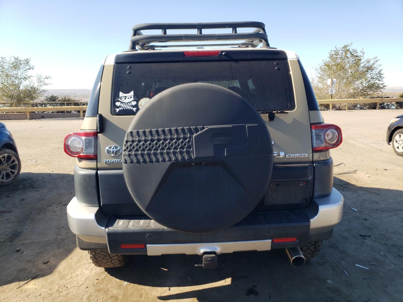 2012 Toyota FJ Cruiser - Image 6