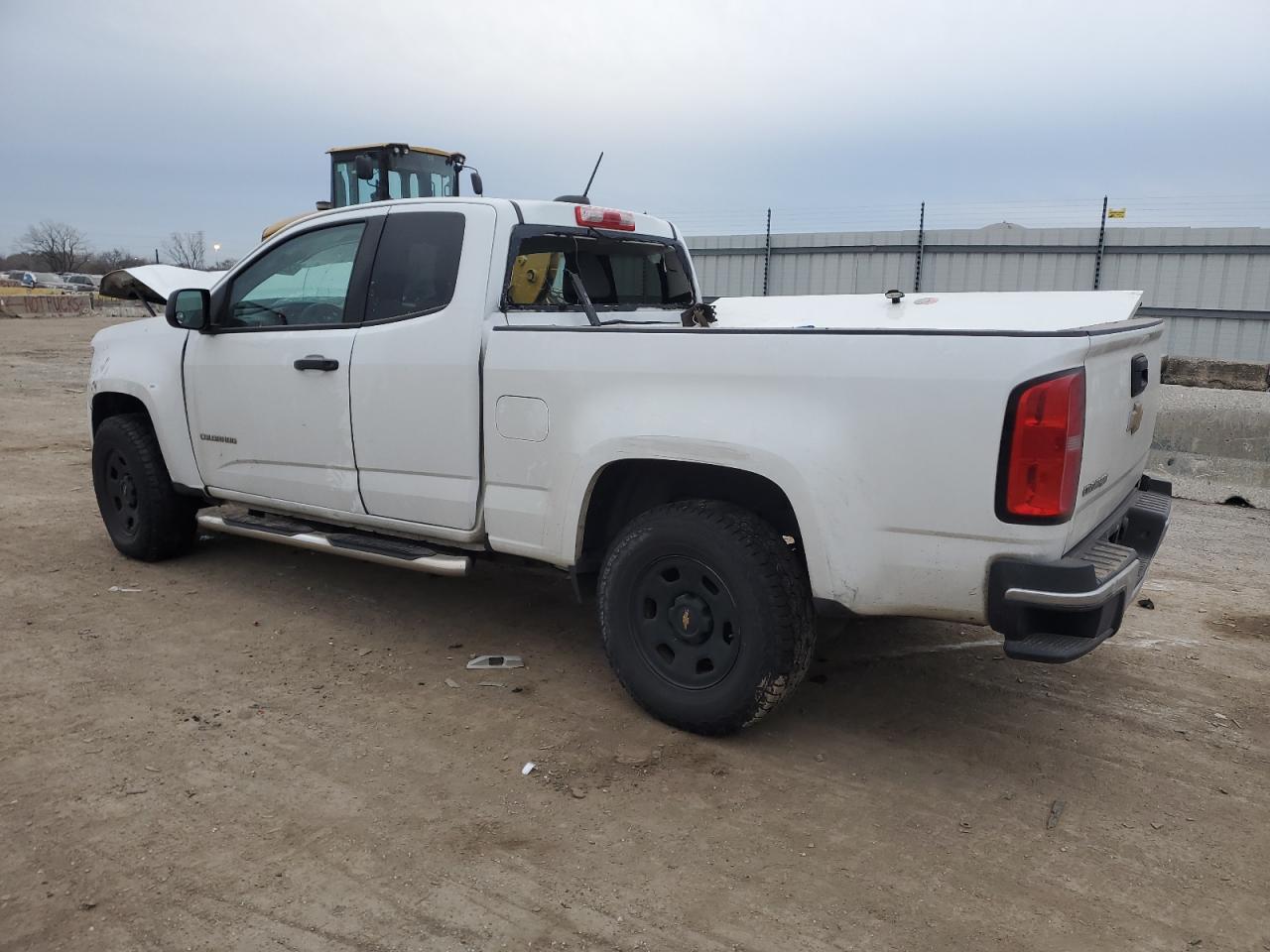 VIN 1GCHSBEAXH1165229 2017 CHEVROLET COLORADO no.2