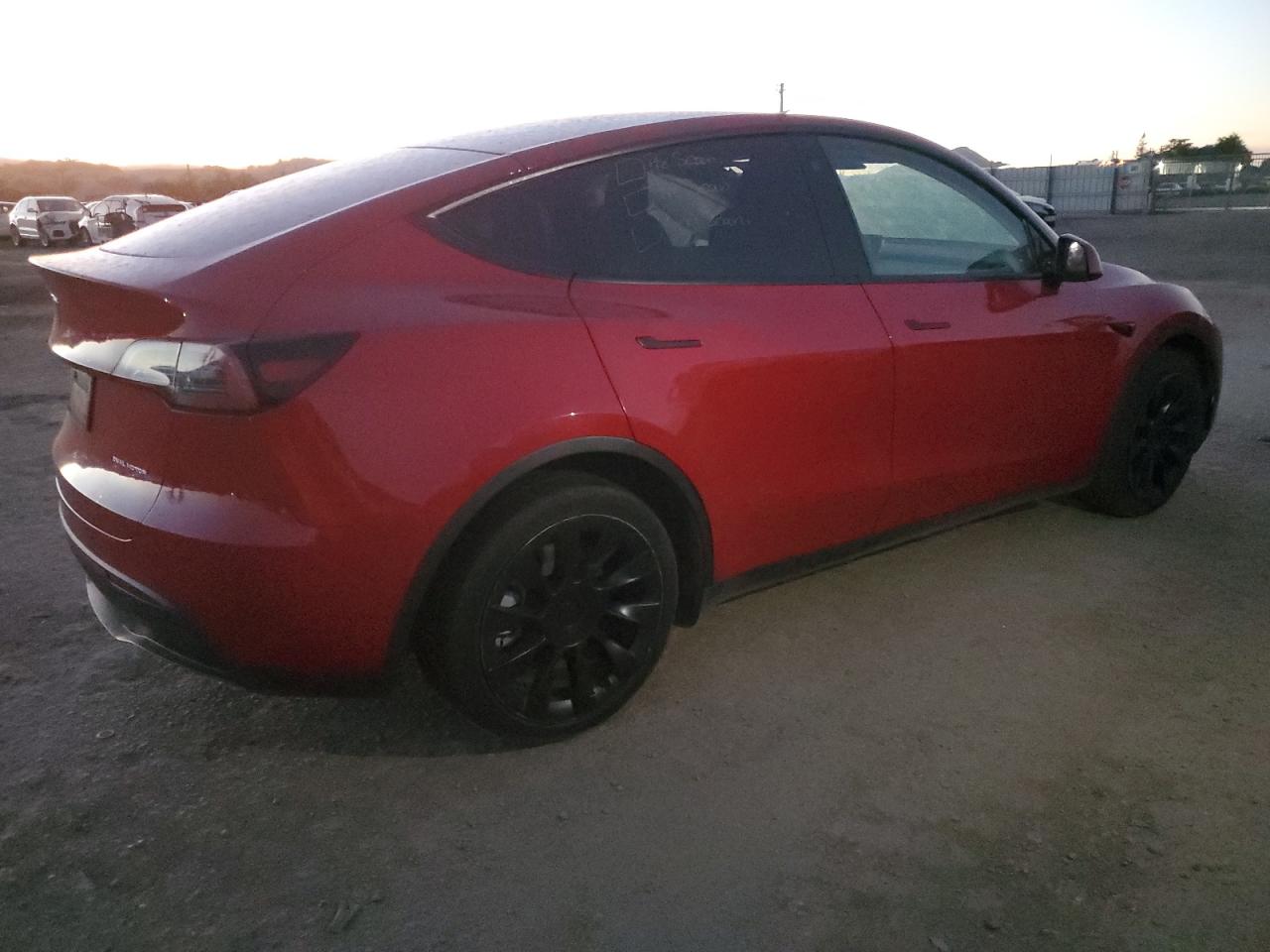 VIN 7SAYGAEE1NF342948 2022 TESLA MODEL Y no.3