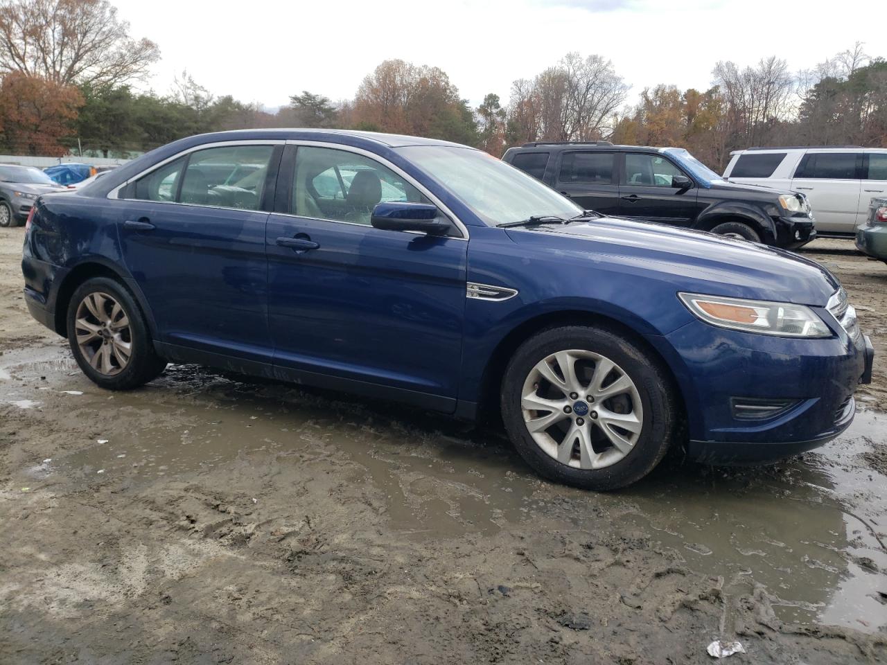 2012 Ford Taurus - Image 4
