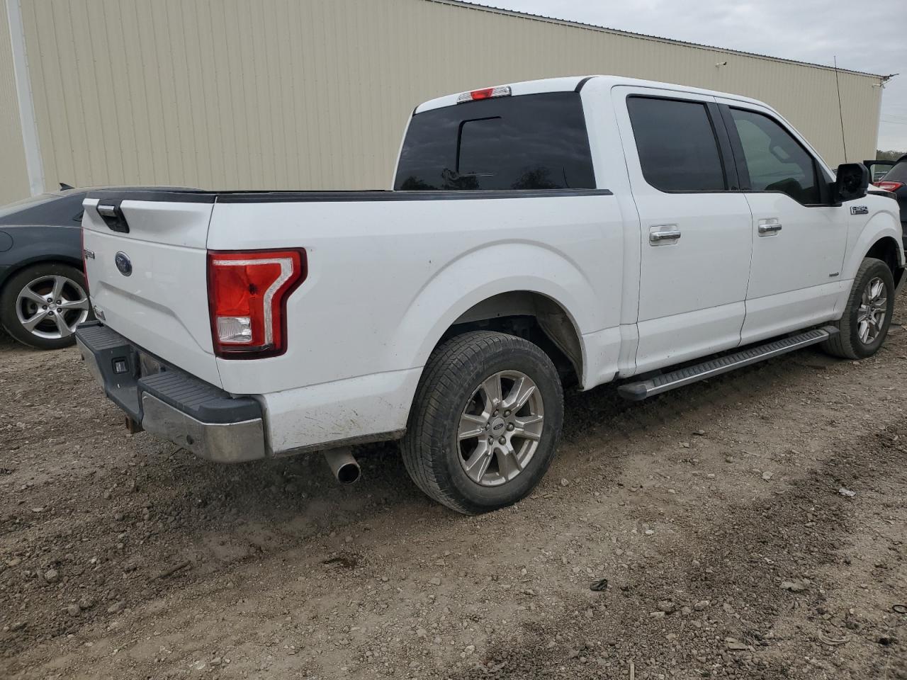 2015 Ford F-150 - Image 3