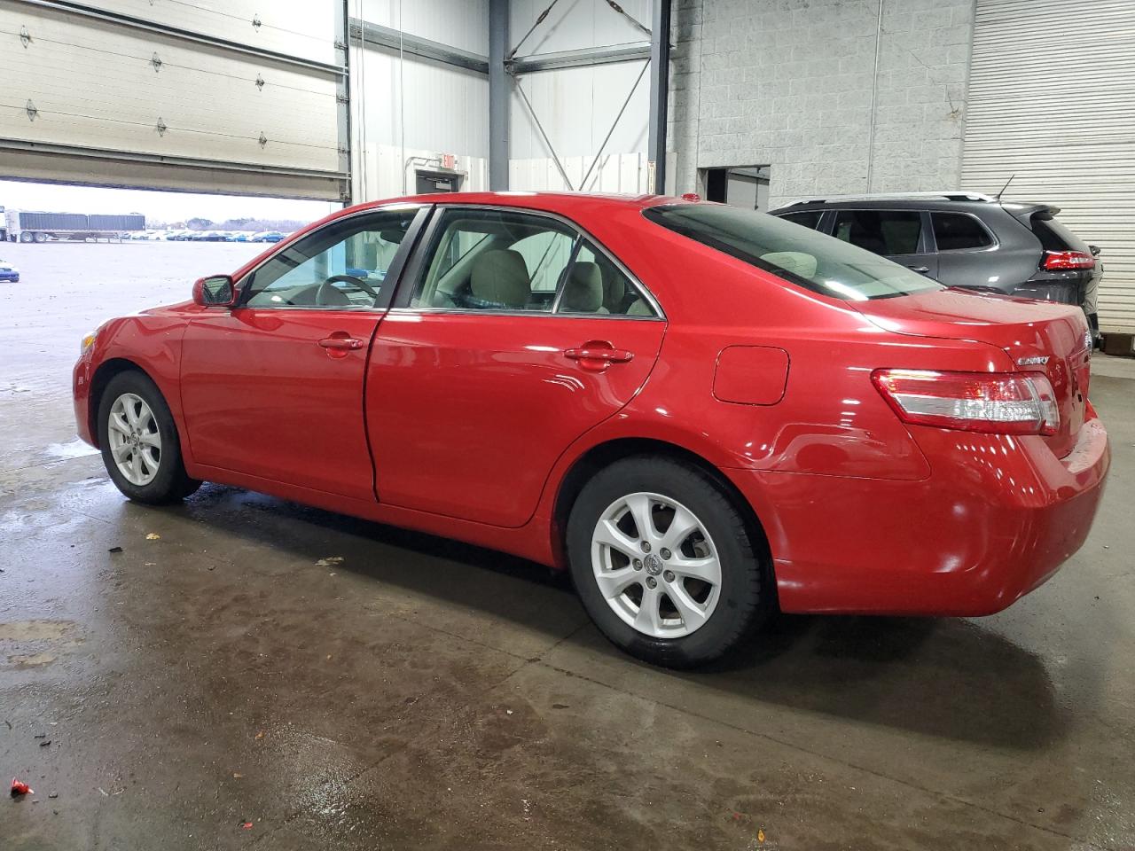 2011 Toyota Camry - Image 2