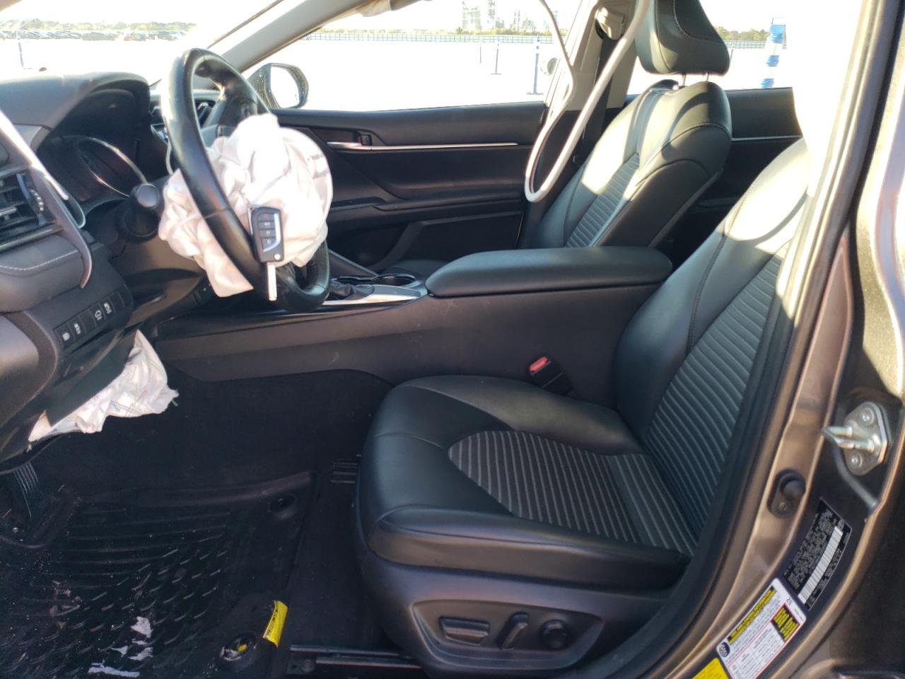 2020 Toyota Camry - Image 7