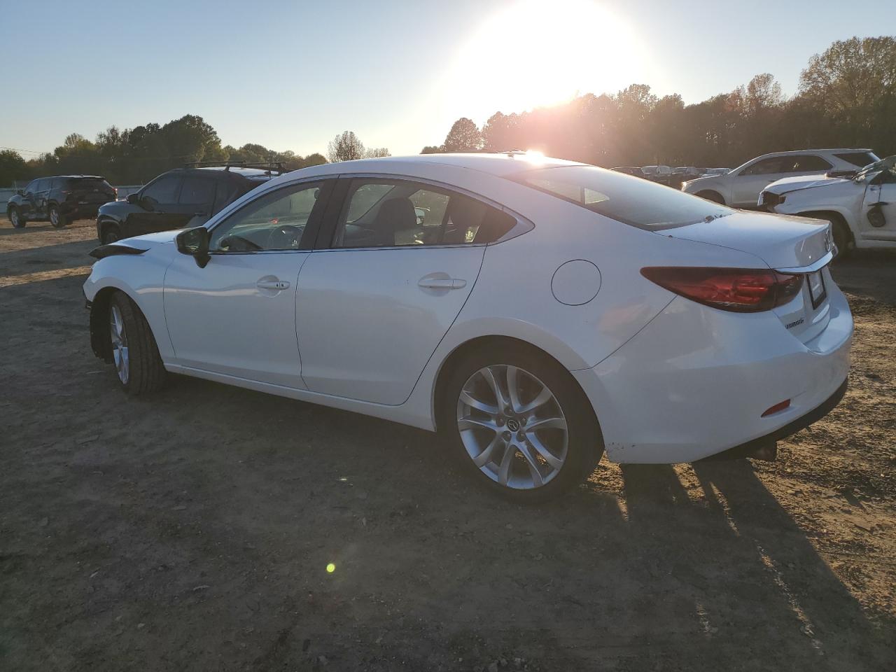 VIN JM1GJ1V56G1483097 2016 MAZDA 6 no.2