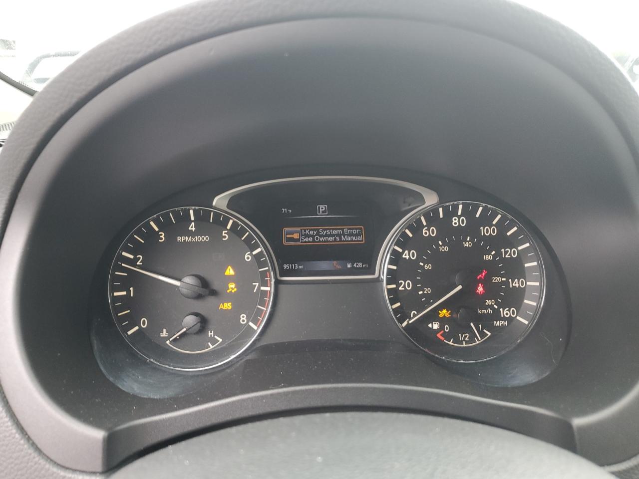2018 Nissan Altima - Image 9