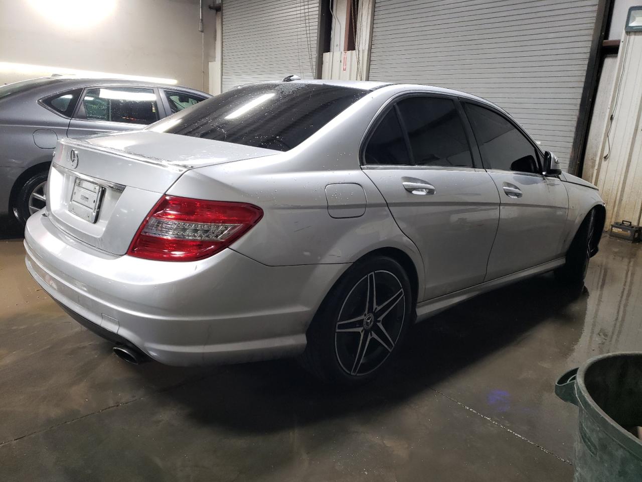 2009 Mercedes-Benz C 350 VIN: WDDGF56XX9R055844 Lot: 79755774