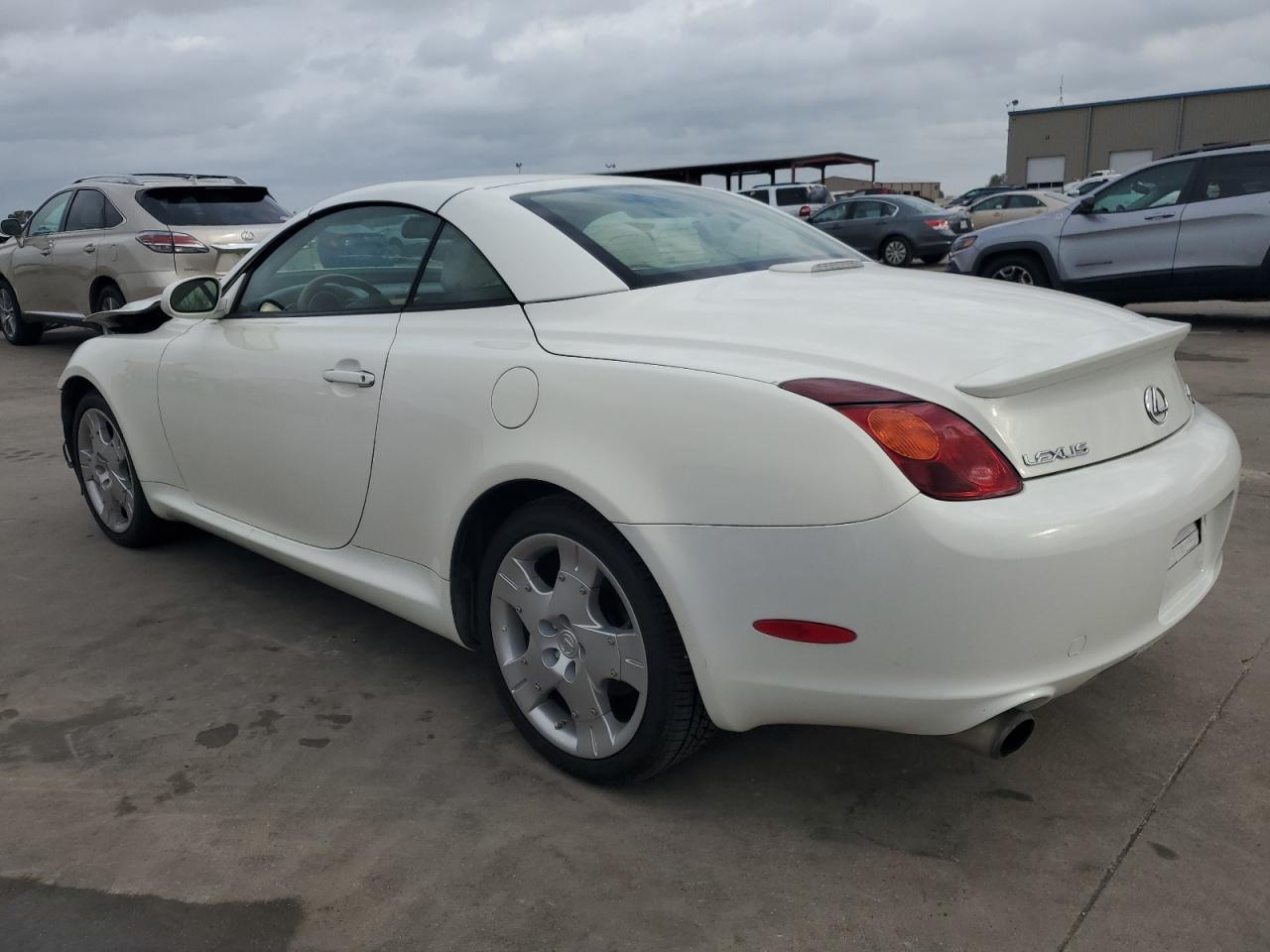 2002 Lexus SC - Image 2