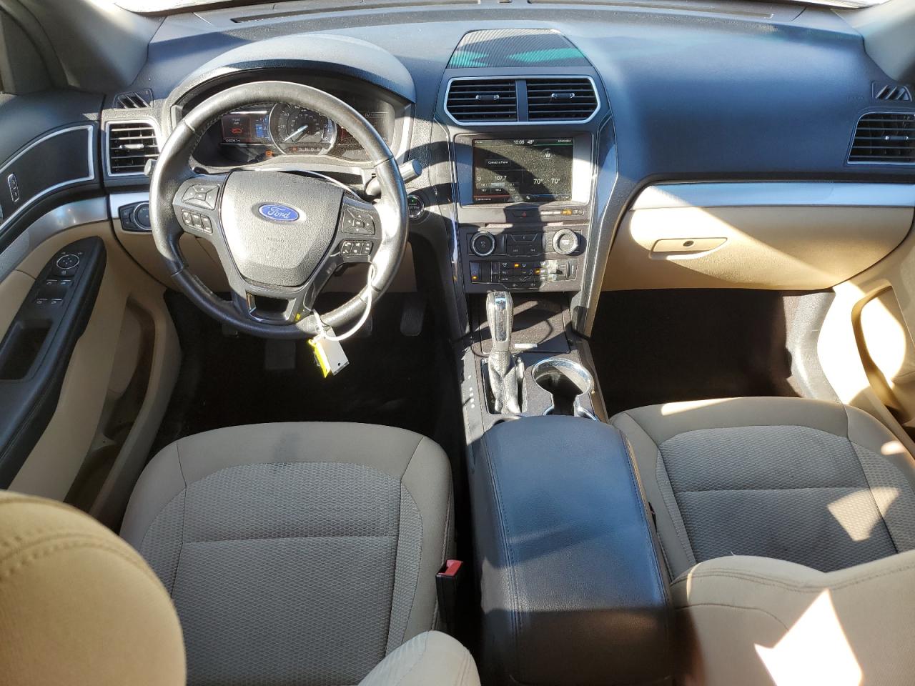 2016 Ford Explorer - Image 8