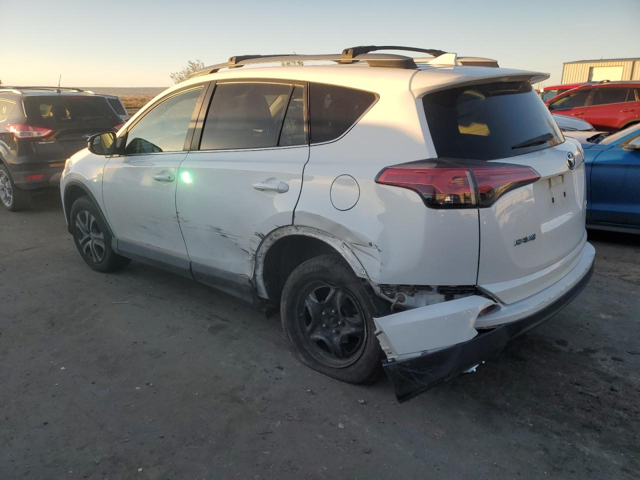 2018 Toyota RAV 4 - Image 2