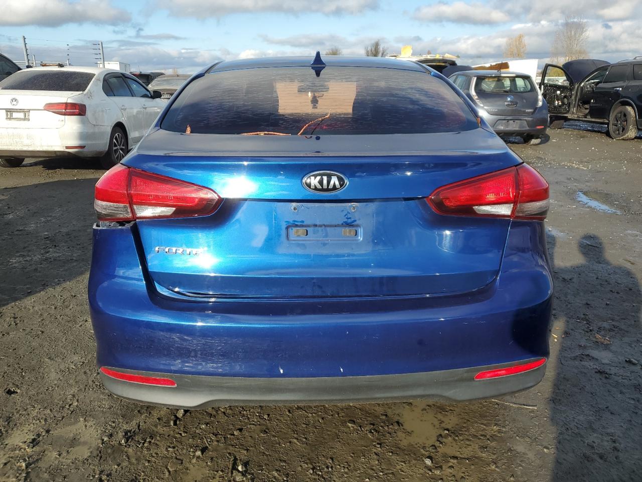 2018 Kia Forte Lx VIN: 3KPFK4A73JE185189 Lot: 82246284