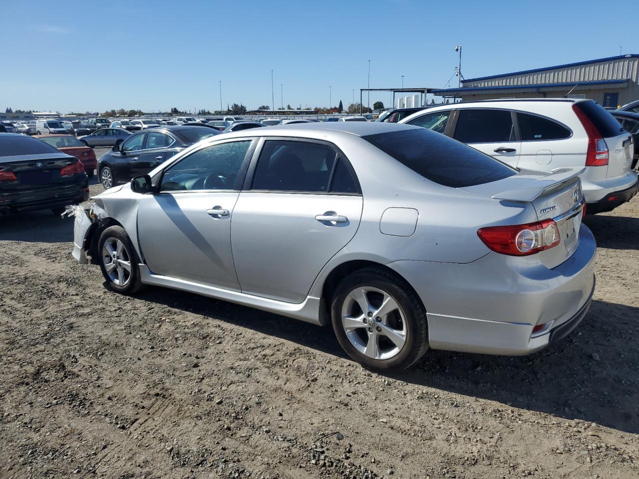 VIN 2T1BU4EE5DC114855 2013 TOYOTA COROLLA no.2