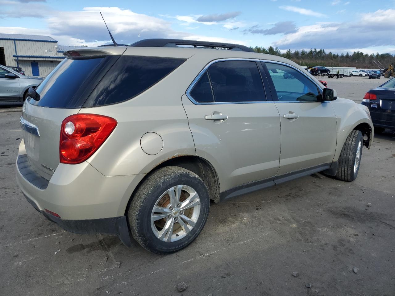 2011 Chevrolet Equinox - Image 3