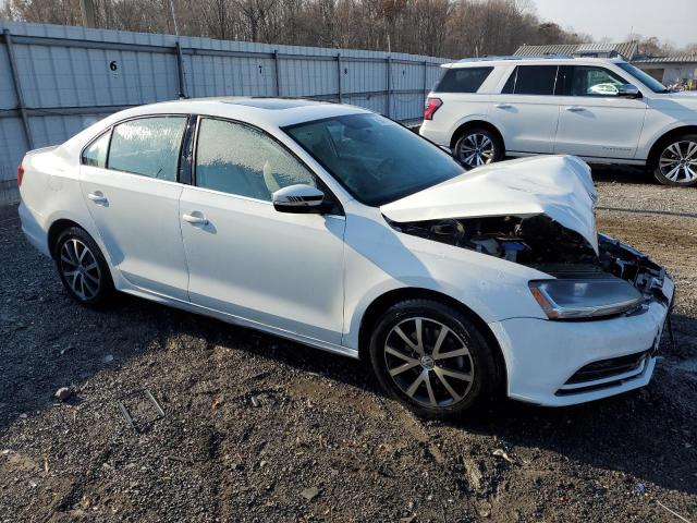  VOLKSWAGEN JETTA 2017 Белы