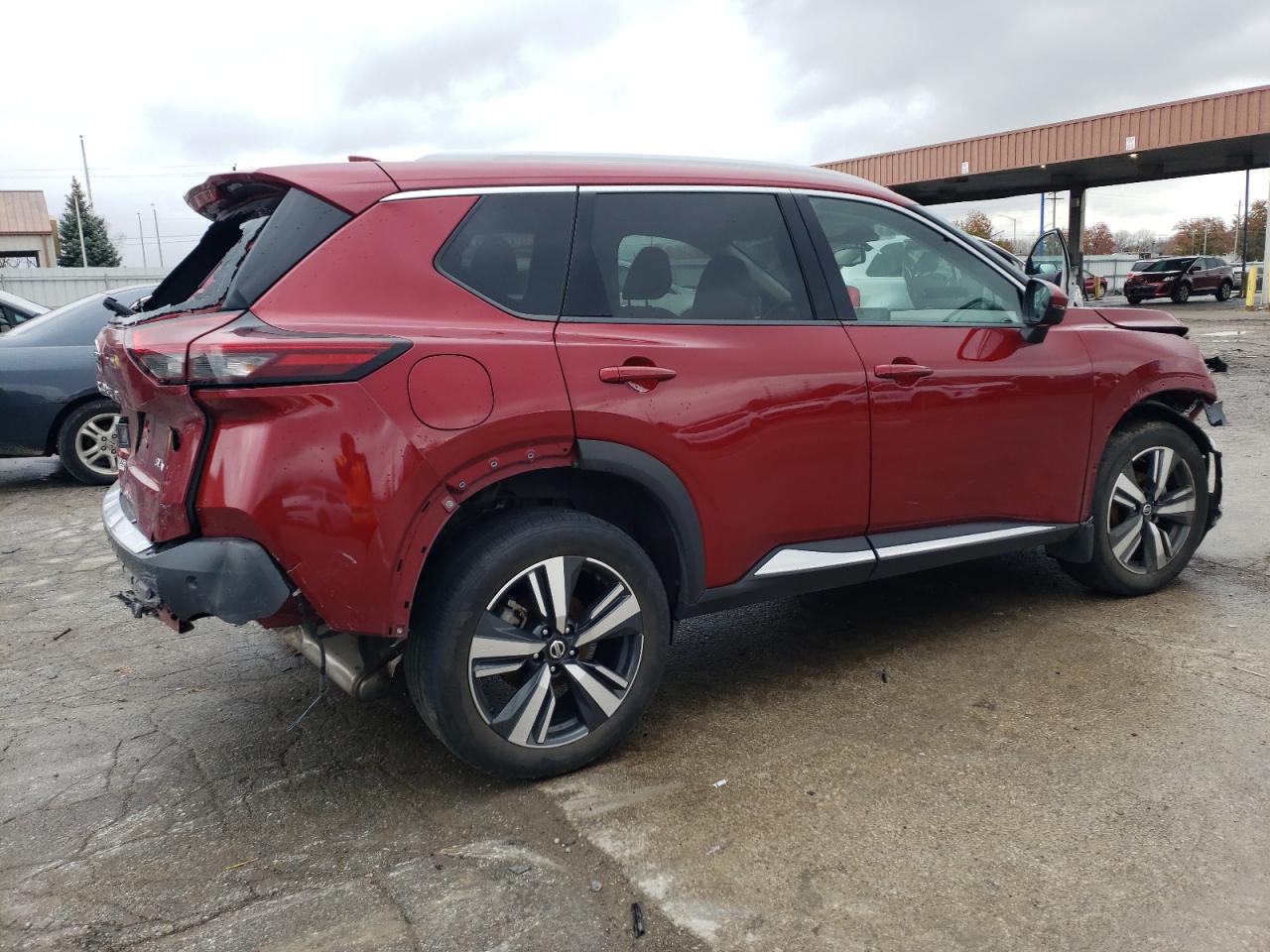 2021 Nissan Rogue - Image 3