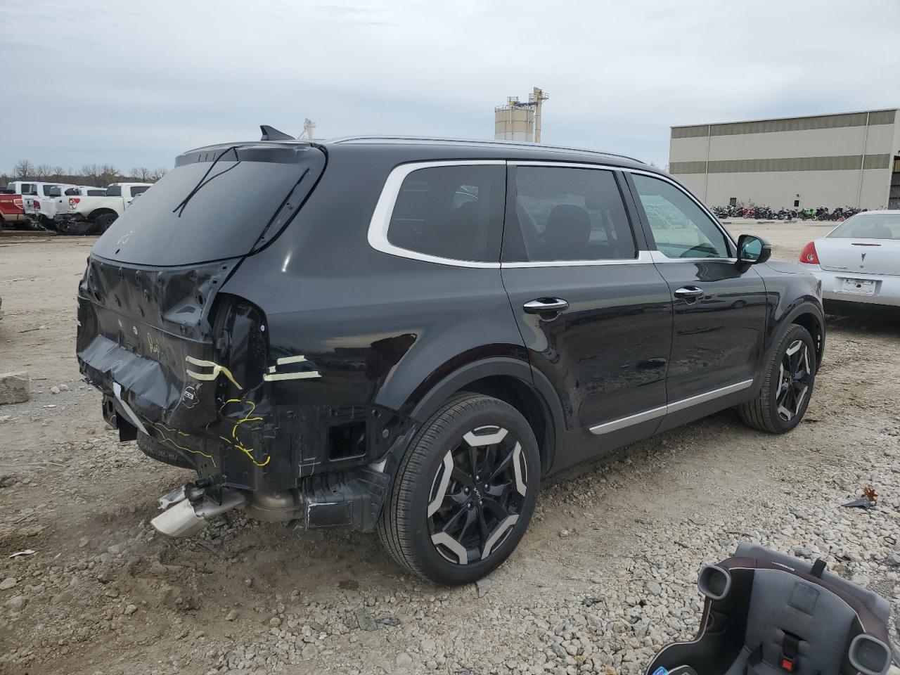 VIN 5XYP6DGC7PG408116 2023 KIA TELLURIDE no.3