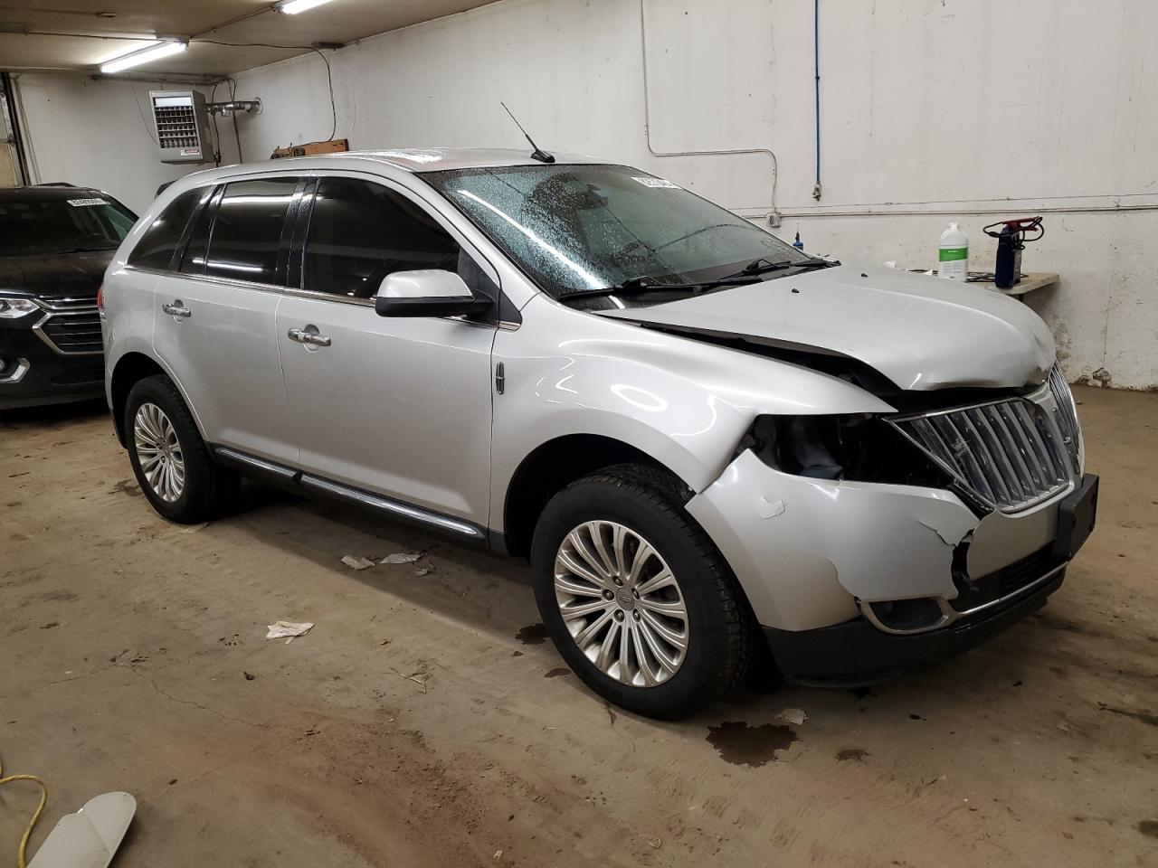 VIN 2LMDJ6JK7DBL48819 2013 LINCOLN MKX no.4