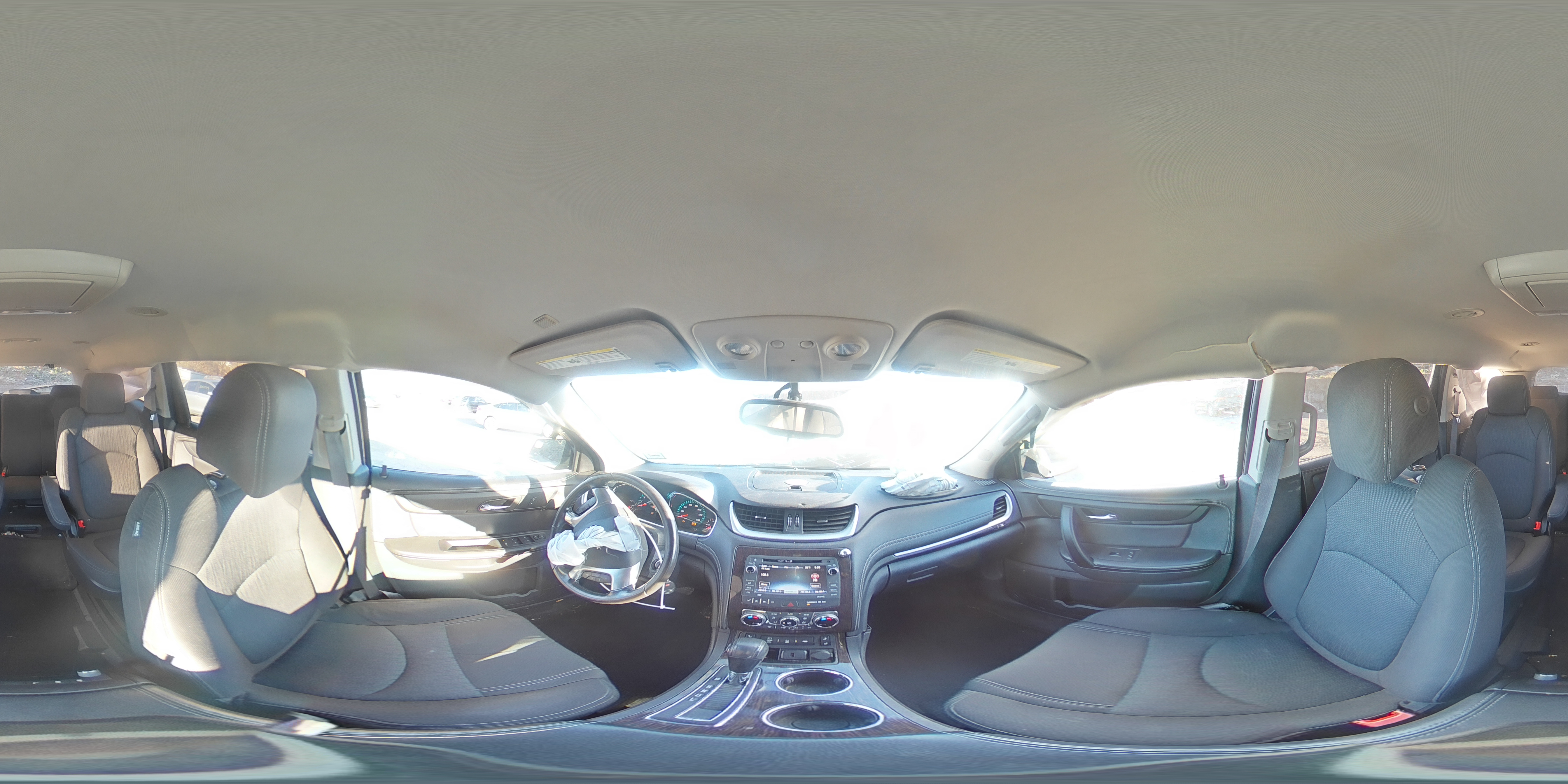 2015 Chevrolet Traverse - Image 13