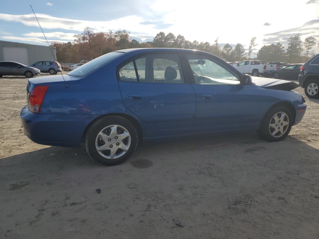 2006 Hyundai Elantra - Image 3