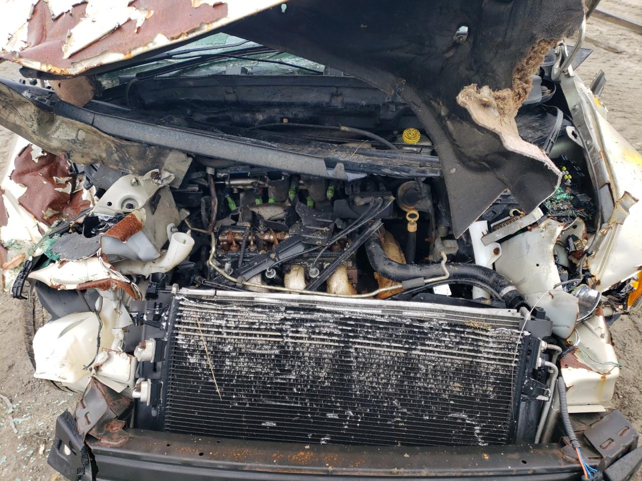 2005 Chrysler Town & Country - Image 12