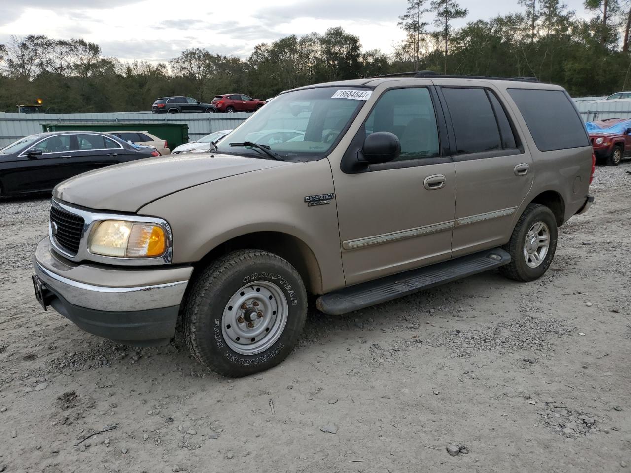 2002 Ford Expedition - Image 1