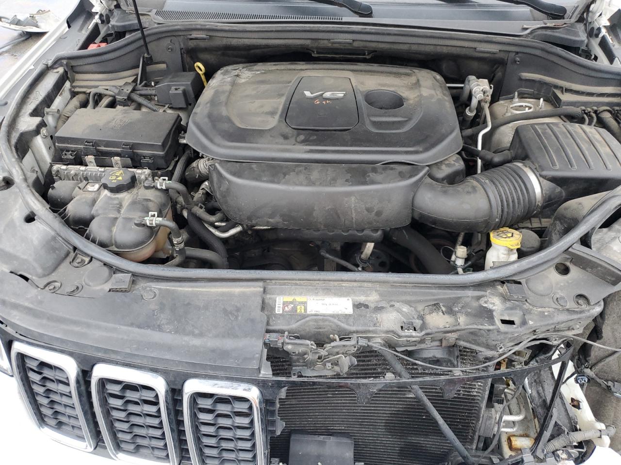 2017 Jeep Grand Cherokee - Image 13