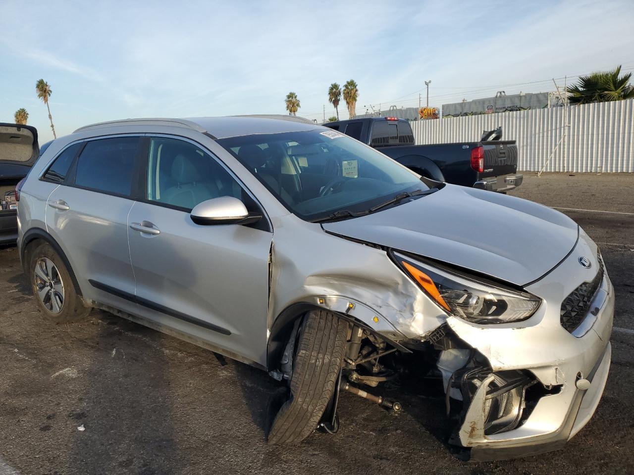 2020 Kia Niro Lx VIN: KNDCB3LC5L5394570 Lot: 79555464