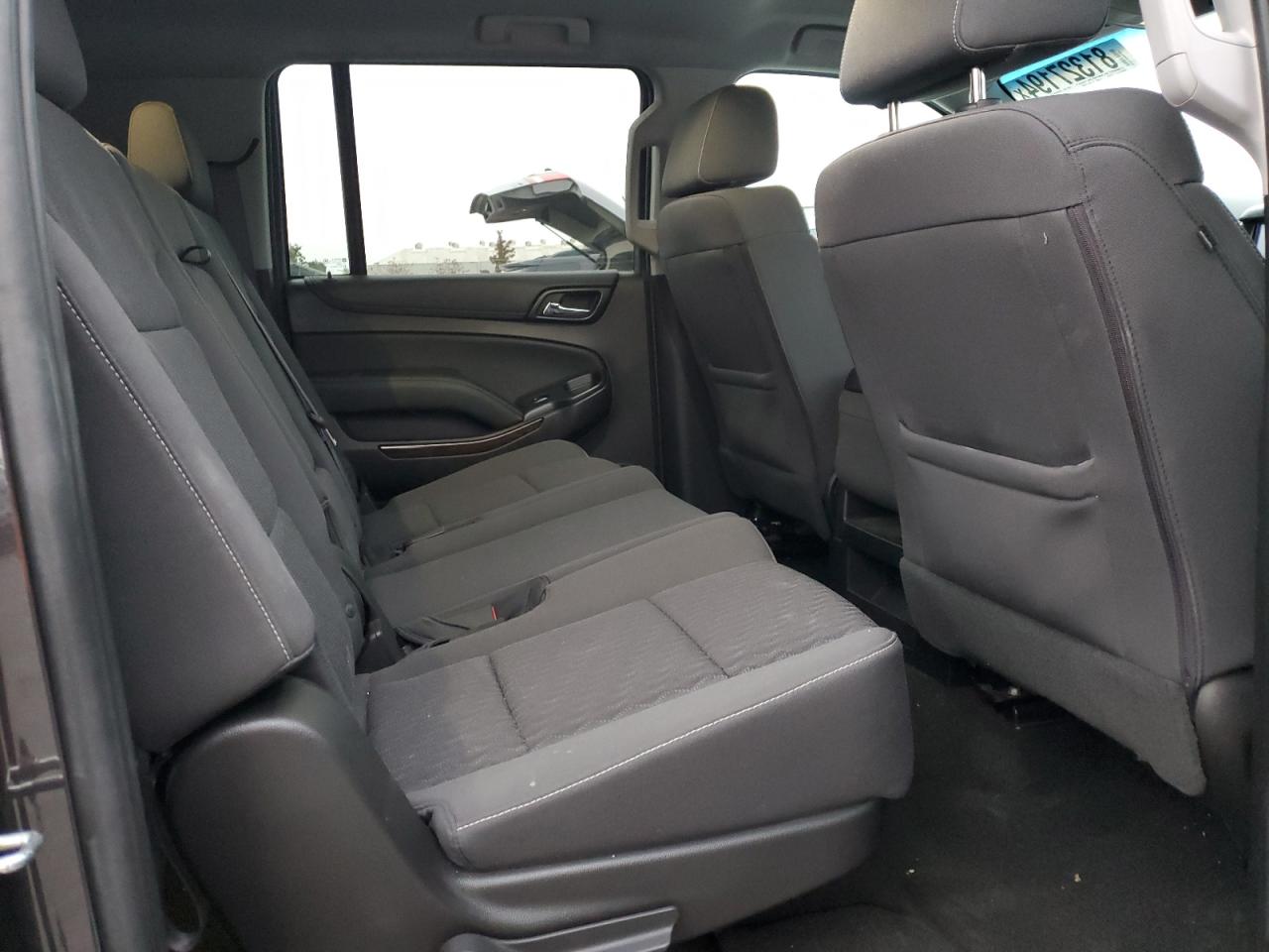 2016 Chevrolet Suburban - Image 11