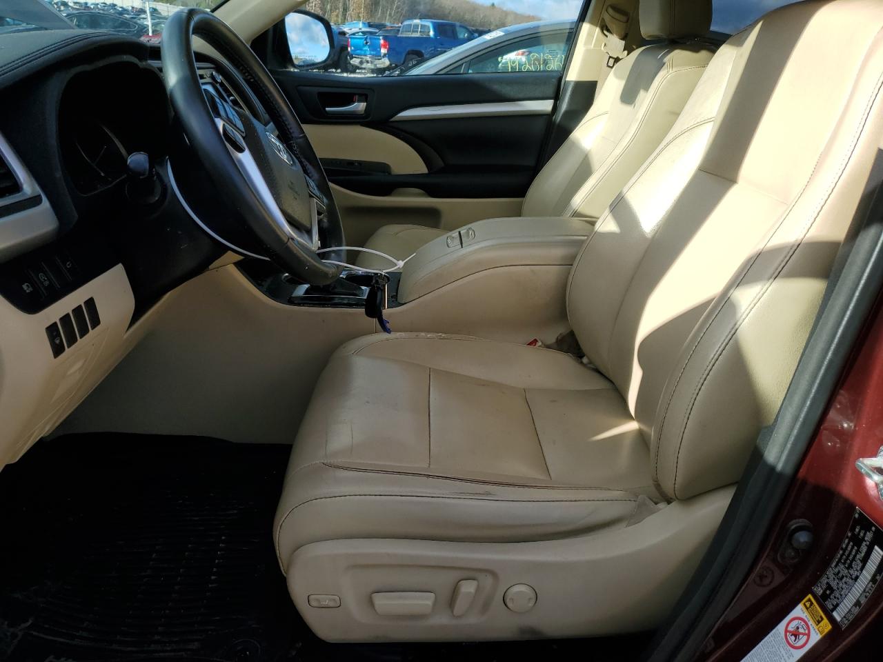 2017 Toyota Highlander - Image 7
