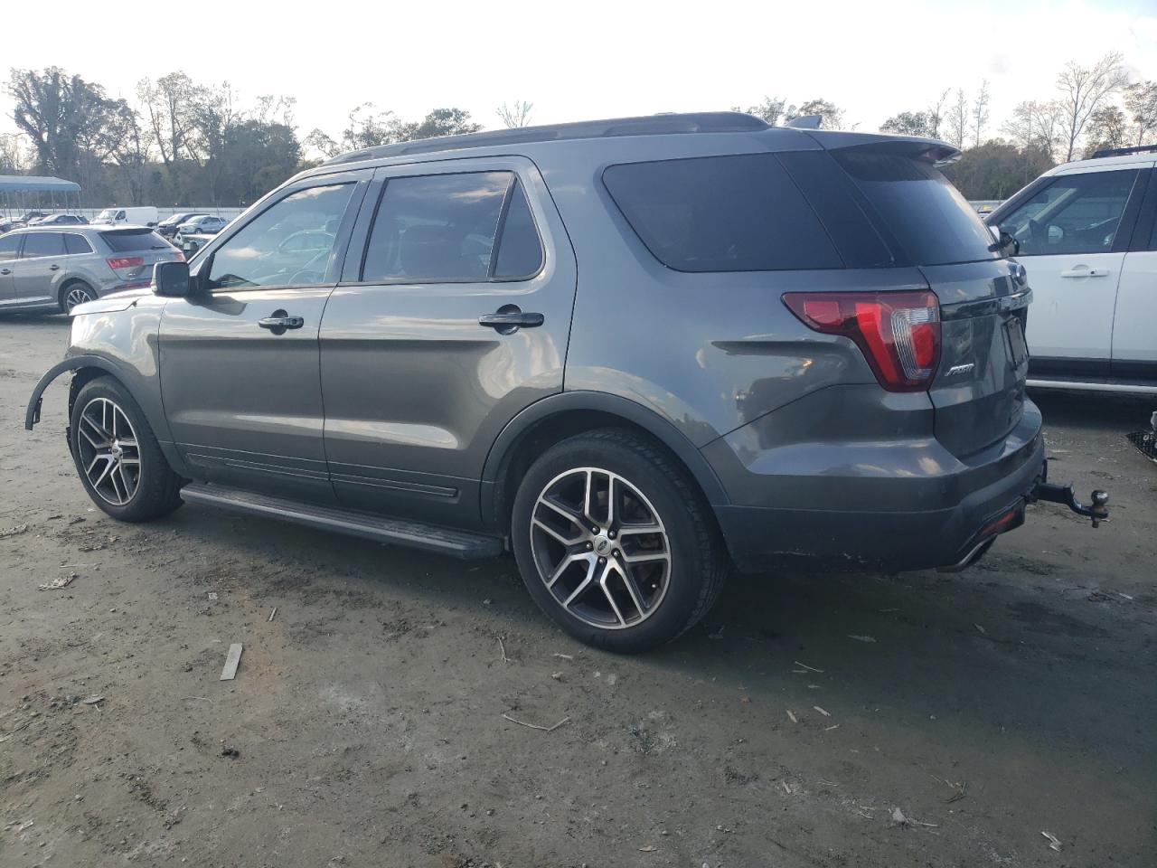 VIN 1FM5K8GT6GGB04939 2016 FORD EXPLORER no.2