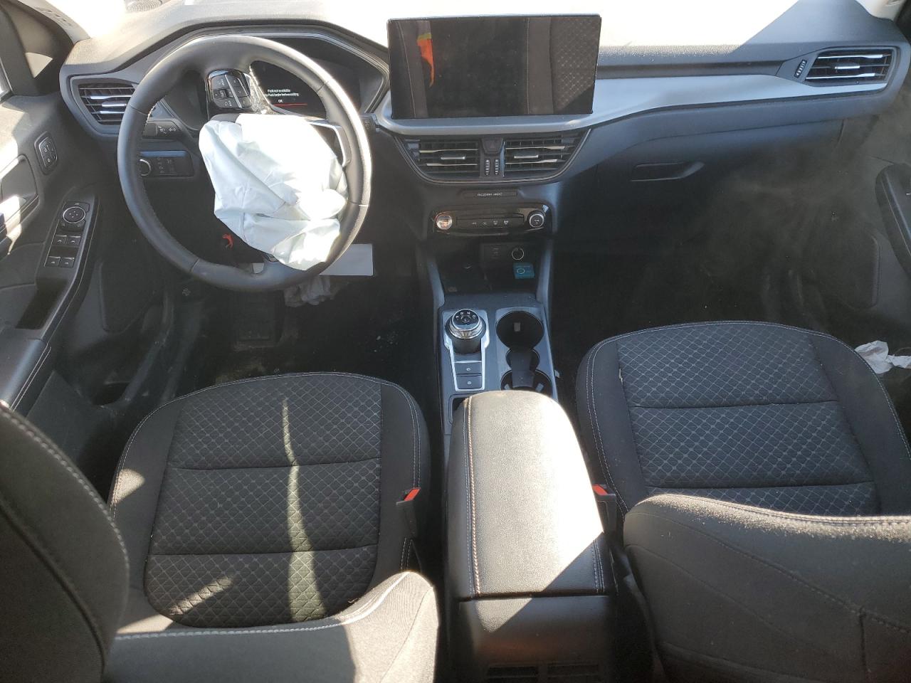 2023 Ford Escape - Image 8