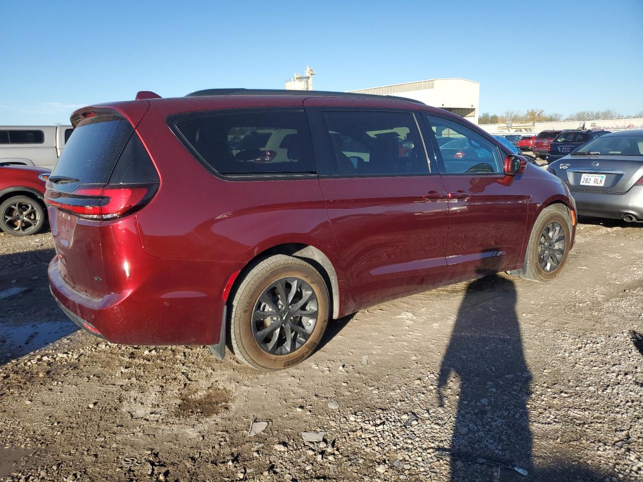 2021 Chrysler Pacifica - Image 3
