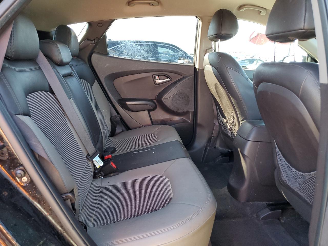 2013 Hyundai Tucson - Image 11