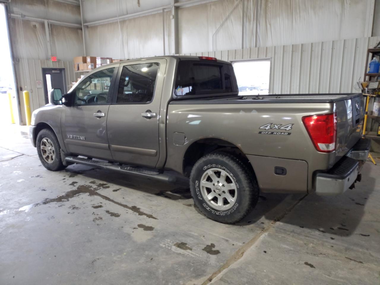 2006 Nissan Titan - Image 2