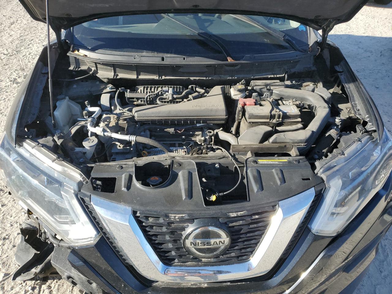 2019 Nissan Rogue - Image 12