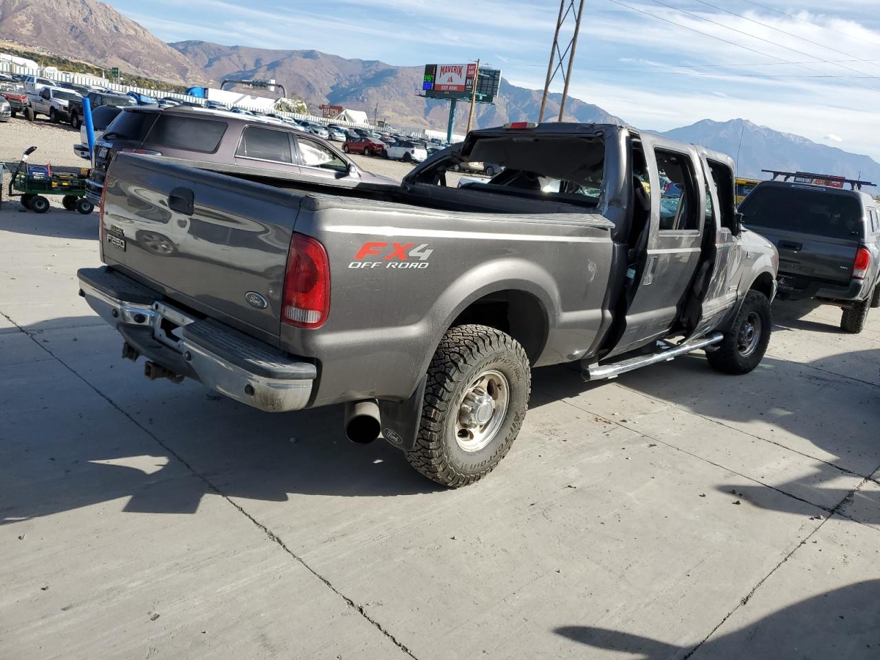 2003 Ford F250 - Image 3