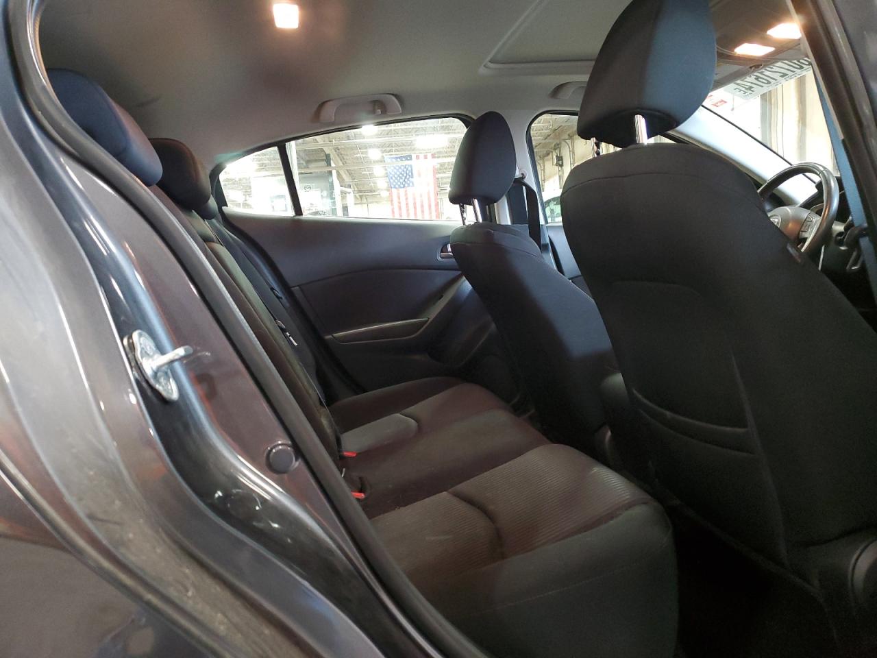 2015 Mazda 3 - Image 10